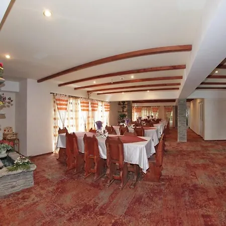 Wolf 3* יופיטר