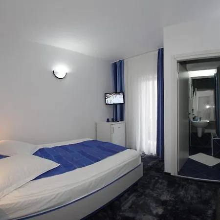 Wolf 3* יופיטר